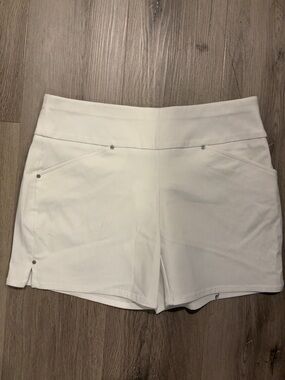 INC Women’s White Pull-On Shorts